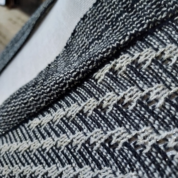 Lightweight long sweater - Picture 4 of 5